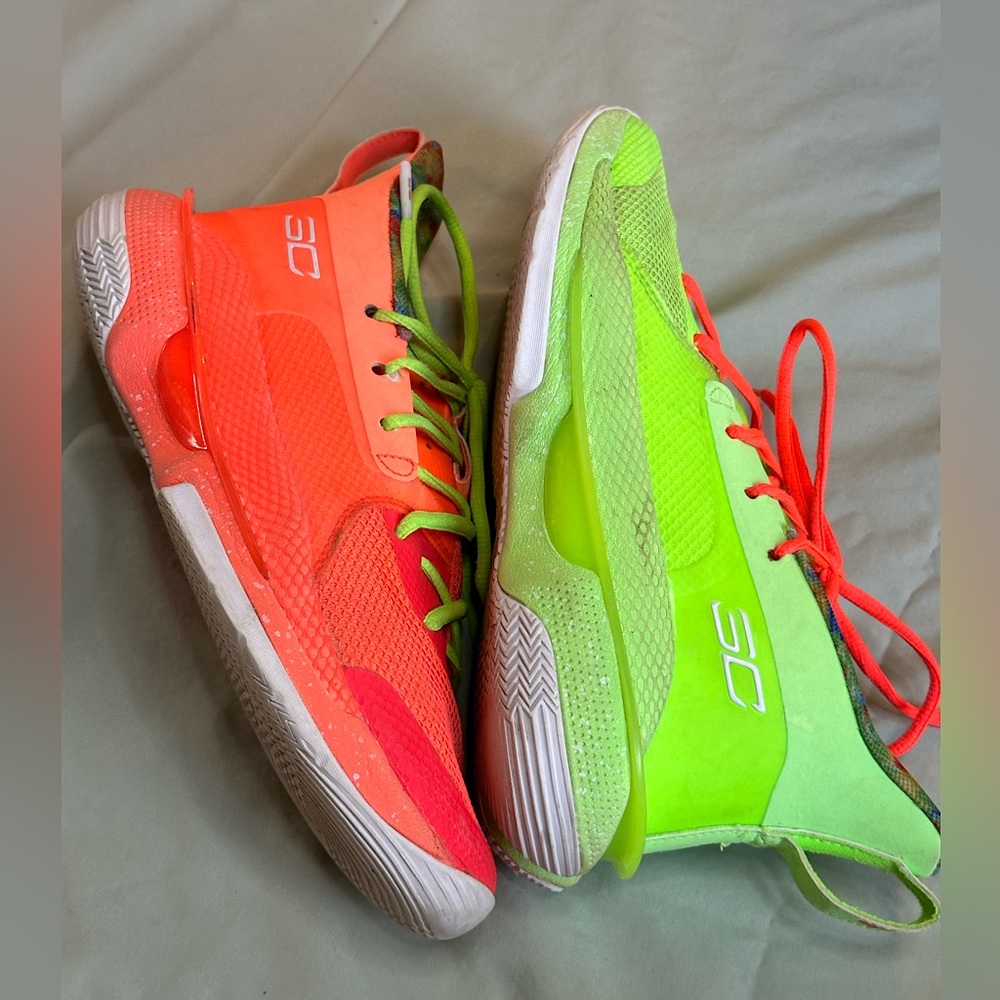 Men’s Curry Sour Patch Mismatch Basketball Shoes Gem